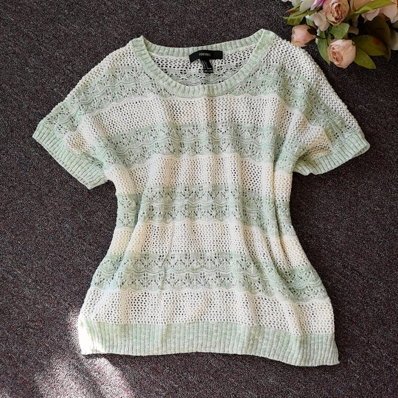 🔴 2/$20 Crochet Shirt - Picture 11 of 12